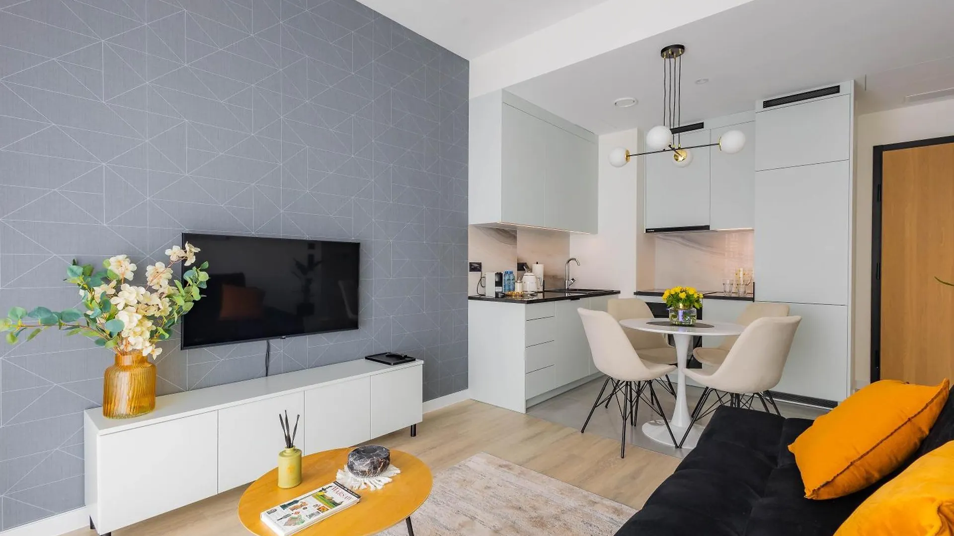 דירה ורשה Towarowa Tower Apartments, Free Parking פולין